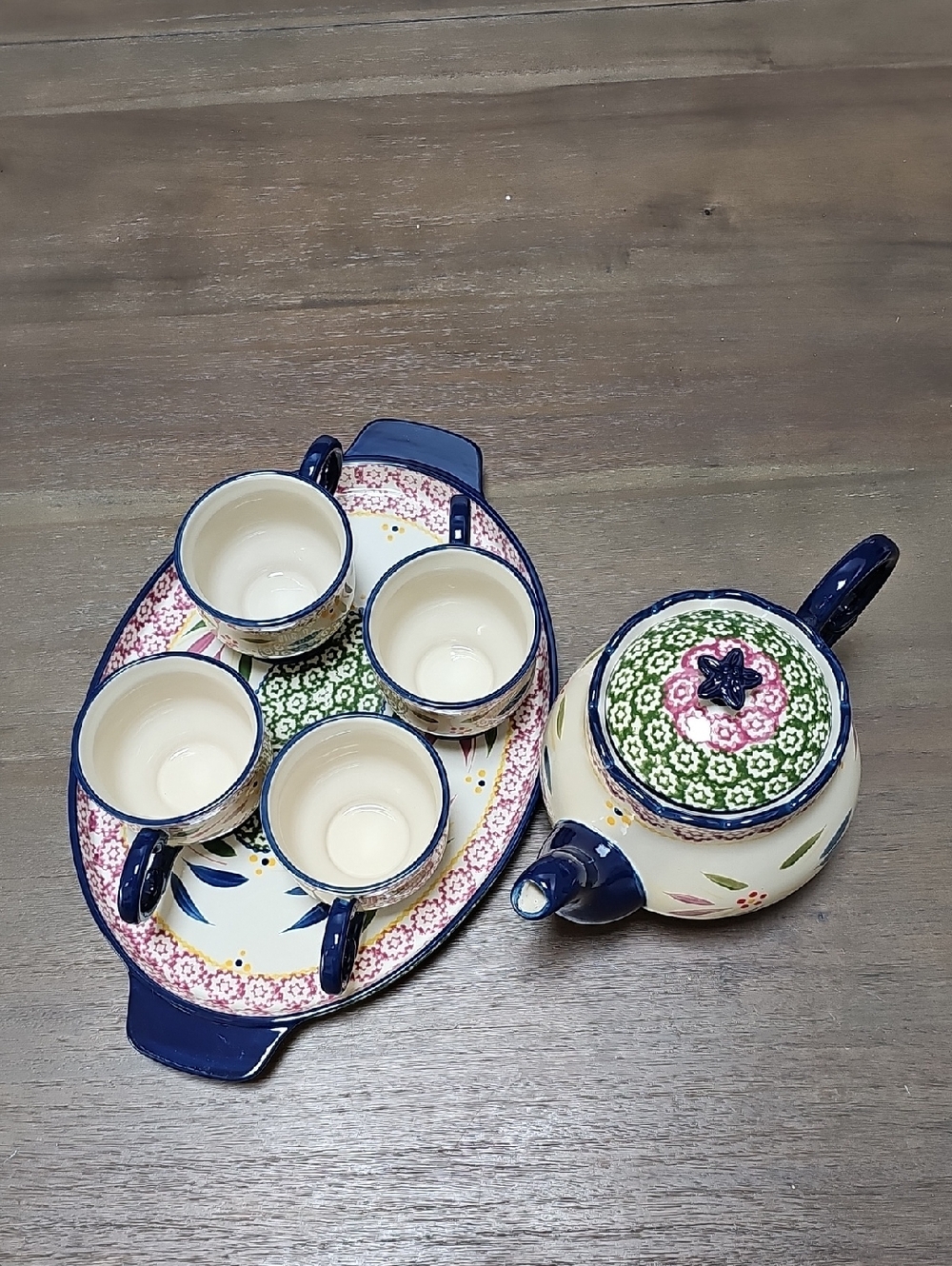 Tea/Coffee Set-- tray, tea/coffee pot, 4 mugs